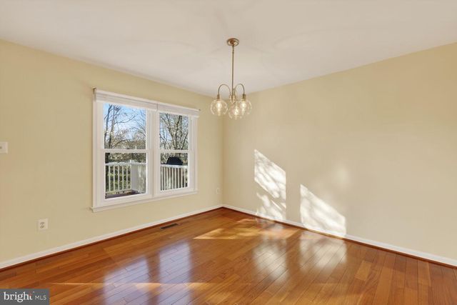 8060 MORNING MEADOW CT, Alexandria, VA 22315