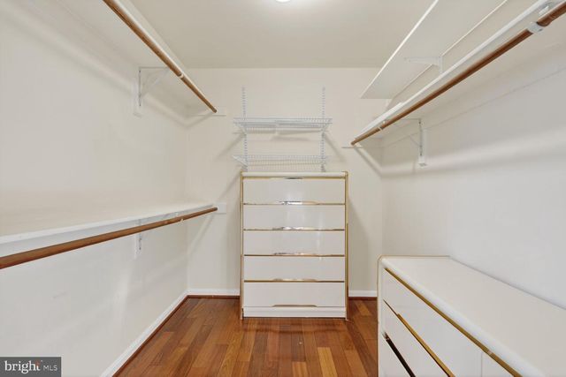 8060 MORNING MEADOW CT, Alexandria, VA 22315