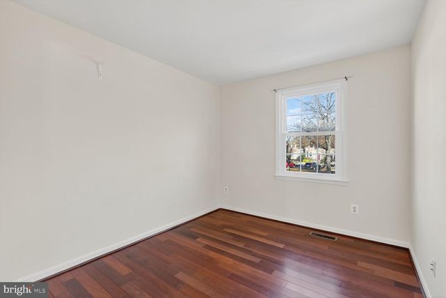 8060 MORNING MEADOW CT, Alexandria, VA 22315