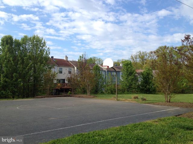 8060 MORNING MEADOW CT, Alexandria, VA 22315