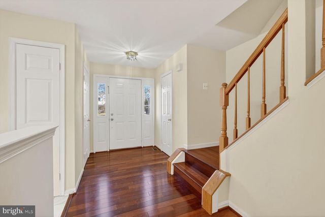 8060 MORNING MEADOW CT, Alexandria, VA 22315