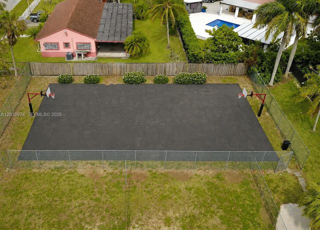942 SW 8th Pl, Florida City, FL 33034