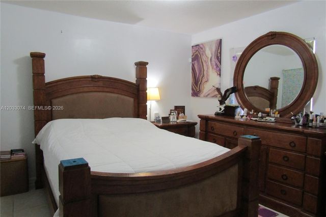 942 SW 8th Pl, Florida City, FL 33034