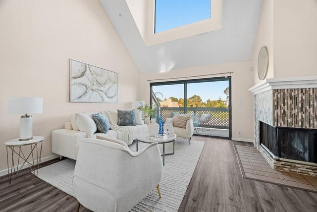 98 Pelican Lane, Redwood City, CA 94065