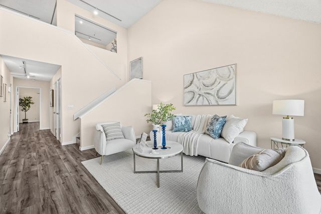 98 Pelican Lane, Redwood City, CA 94065