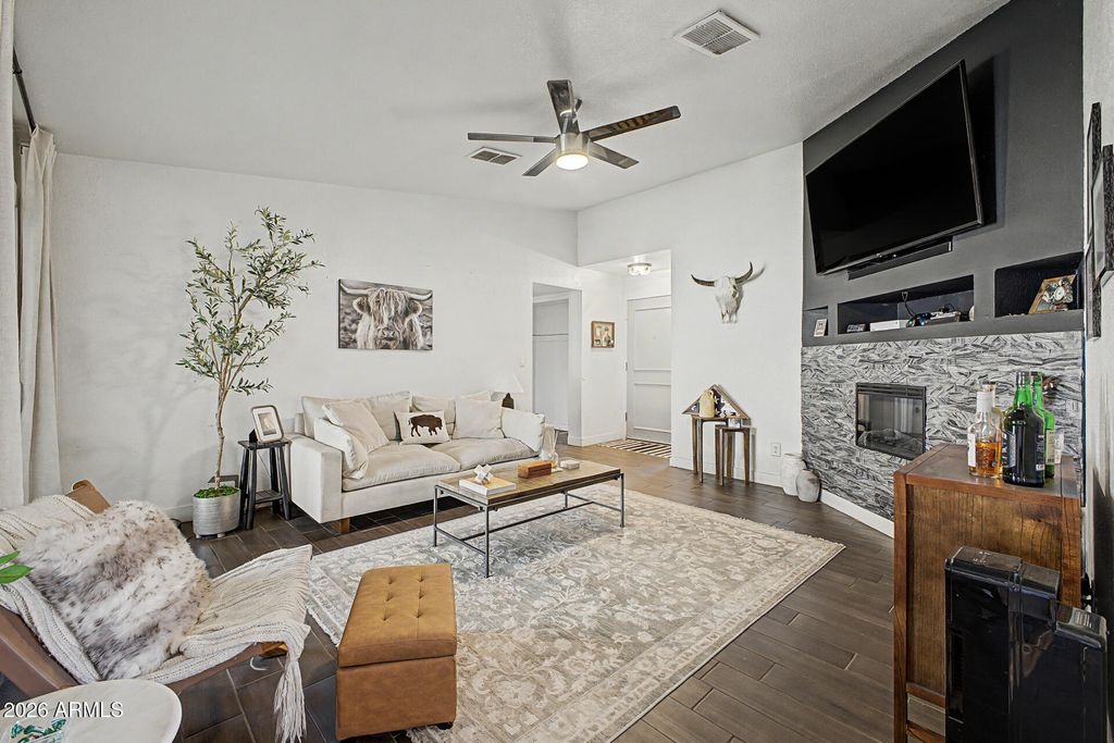 4640 N 77TH Drive, Phoenix, AZ 85033 — photo 4
