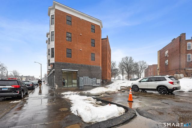 1355 Main Street 204, Hartford, CT 06103