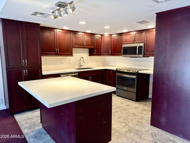 7920 E Camelback Road 312, Scottsdale, AZ 85251