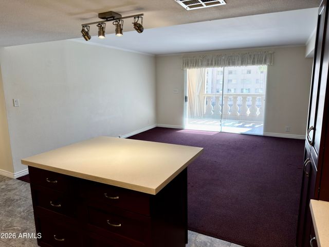 7920 E Camelback Road 312, Scottsdale, AZ 85251