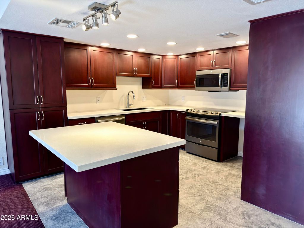 7920 E Camelback Road 312, Scottsdale, AZ 85251 — photo 2