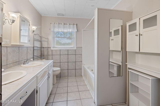 815 Scott Street, Jennings, LA 70546