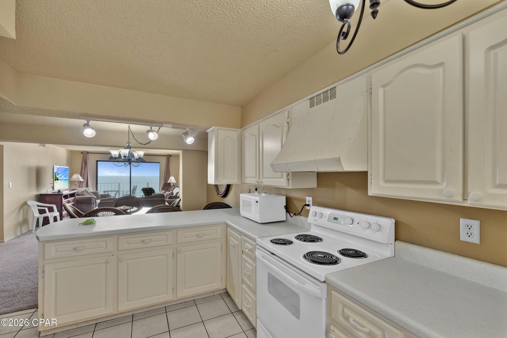 Image 6 of property listing at 5801 Thomas Drive 1305, Panama City Beach, FL 32408