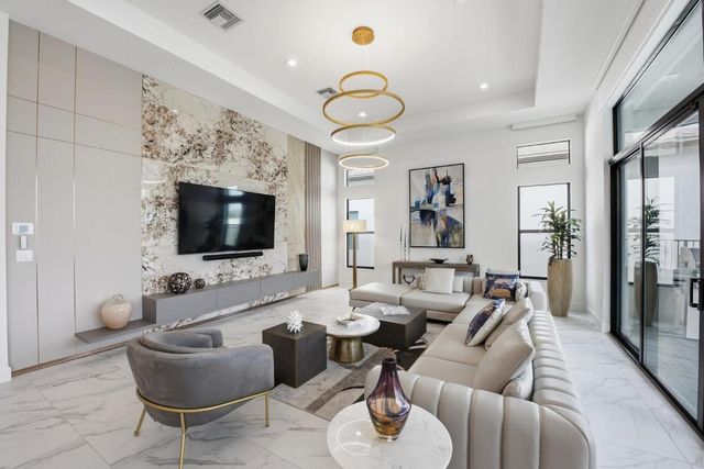 9651 Spruce Woods Drive, Boynton Beach, FL 33473