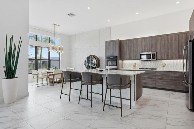 9651 Spruce Woods Drive, Boynton Beach, FL 33473