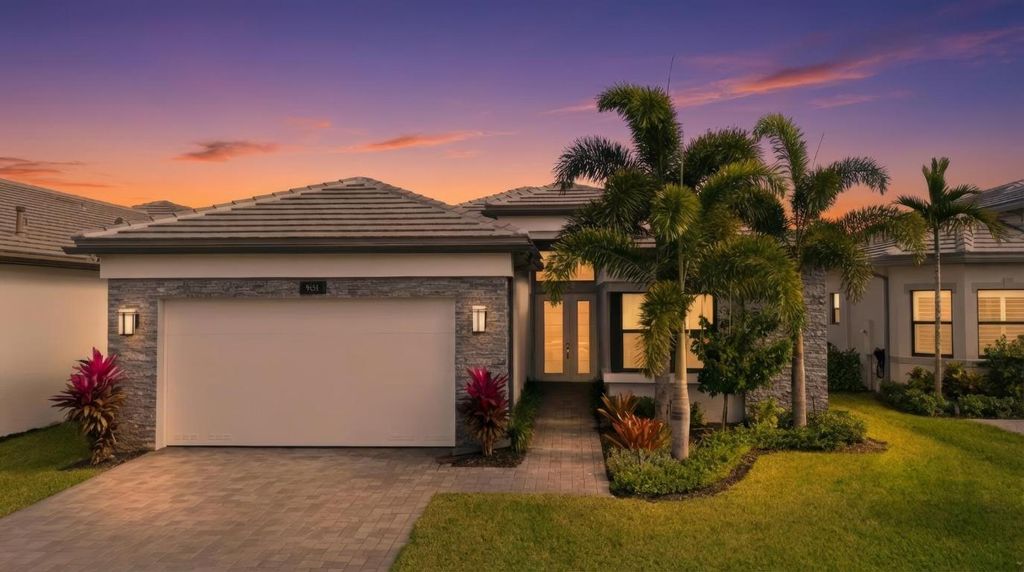 9651 Spruce Woods Drive, Boynton Beach, FL 33473