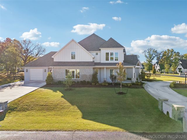 17776 E Falcon Pass, Owasso, OK 74055