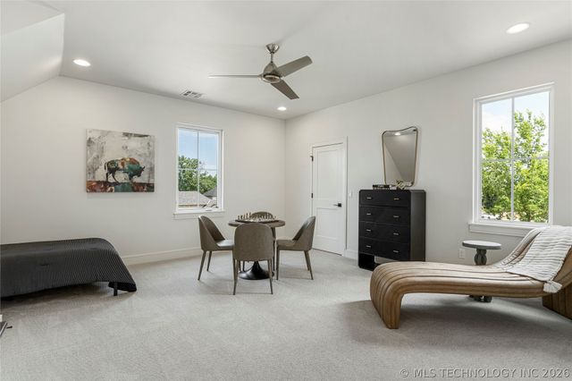 17776 E Falcon Pass, Owasso, OK 74055