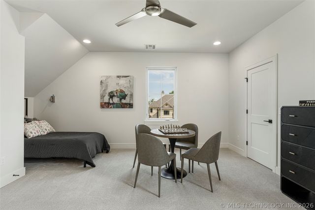 17776 E Falcon Pass, Owasso, OK 74055