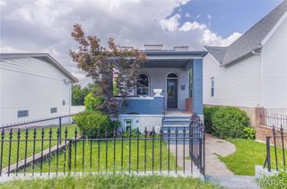 5335 Shaw Avenue, St Louis, MO 63110
