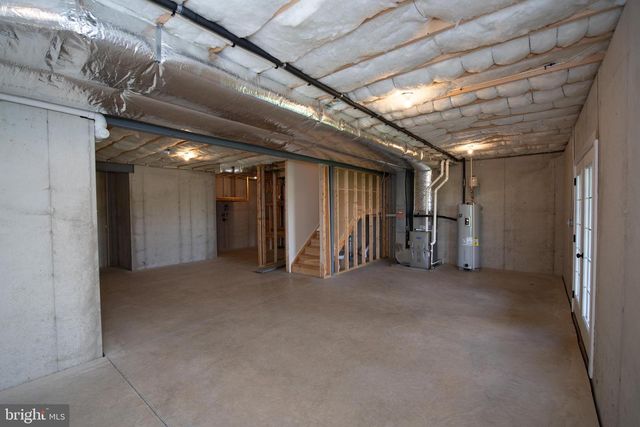 233 BUTTERNUT DR, Oxford, PA 19363