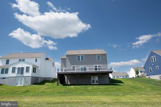 233 BUTTERNUT DR, Oxford, PA 19363