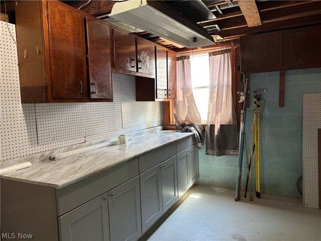 1864 Clyde Road, Madison, OH 44057