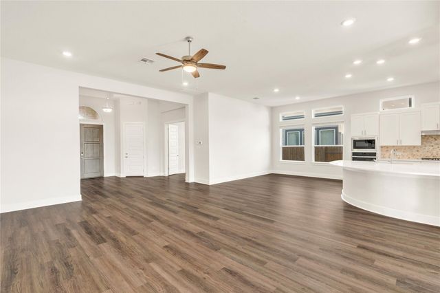 2216 Bellisa Vista DR, Leander, TX 78641