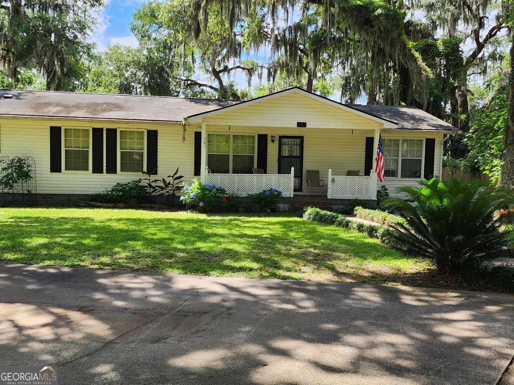 941 Lake Drive, Midway, GA 31320