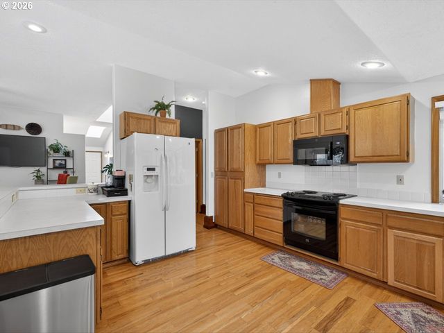 776 Nw SUNDANCE Cir, Corvallis, OR 97330