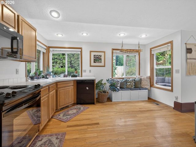 776 Nw SUNDANCE Cir, Corvallis, OR 97330