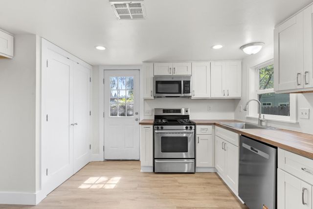 232 La Rue Aly, Roseville, CA 95678