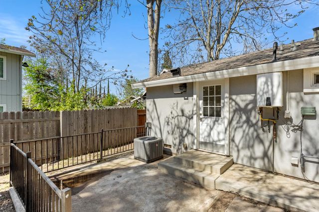 232 La Rue Aly, Roseville, CA 95678