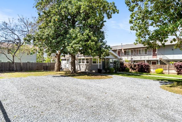 232 La Rue Aly, Roseville, CA 95678