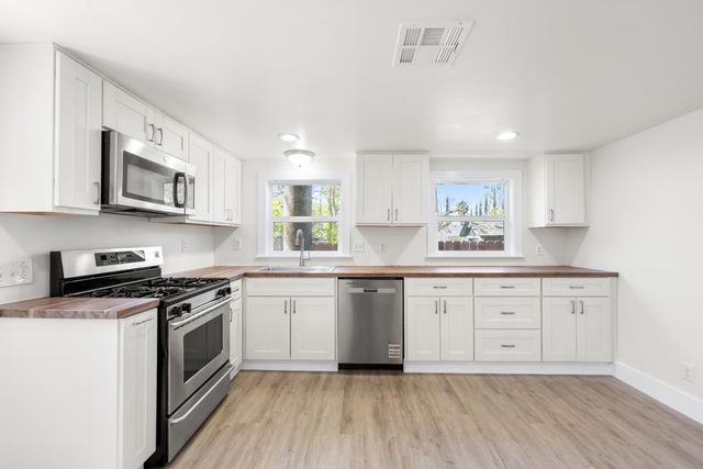 232 La Rue Aly, Roseville, CA 95678