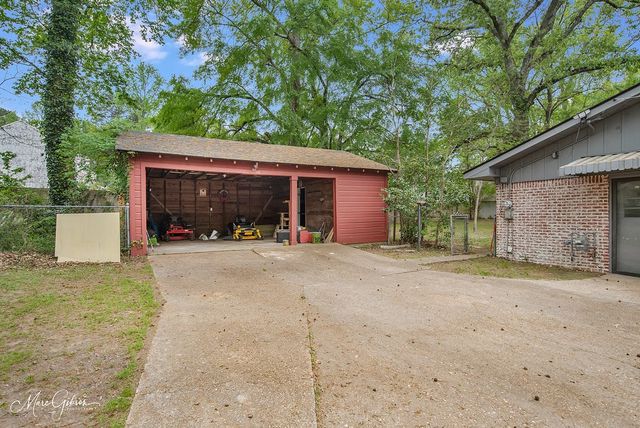 743 Lincoln Drive, Shreveport, LA 71107