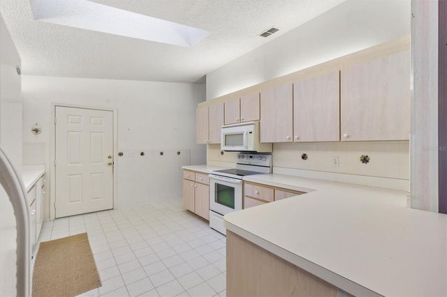 9850 SE 178TH LANE, Summerfield, FL 34491