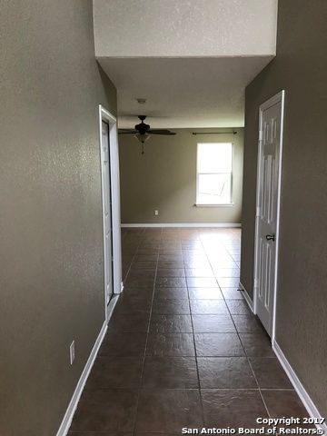 5707 Sandy Cyn, San Antonio, TX 78252