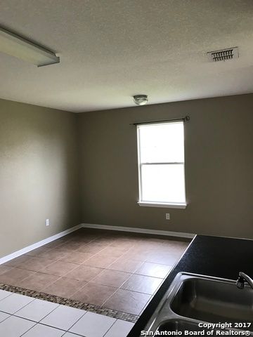 5707 Sandy Cyn, San Antonio, TX 78252