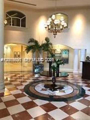 19900 E Country Club Drive 310, Aventura, FL 33180