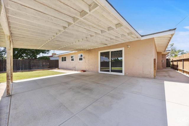 1013 Portal Avenue, Bakersfield, CA 93308