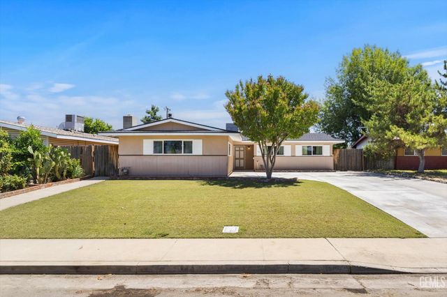 1013 Portal Avenue, Bakersfield, CA 93308