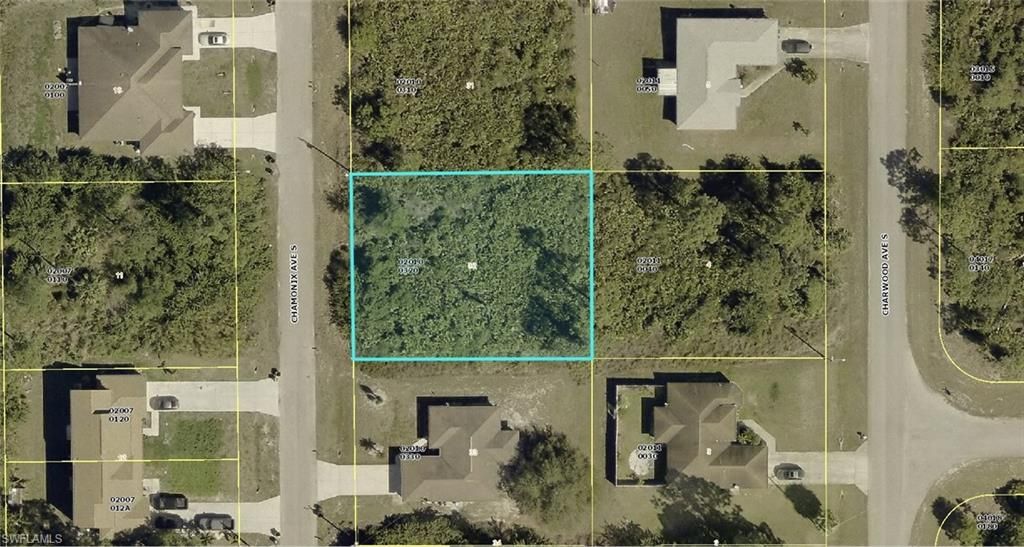 385 Chamonix AVE S, LEHIGH ACRES, FL 33974 — exterior