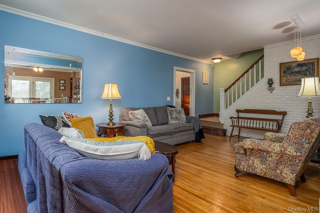 34 Mountainview Avenue, Pearl River, NY 10965