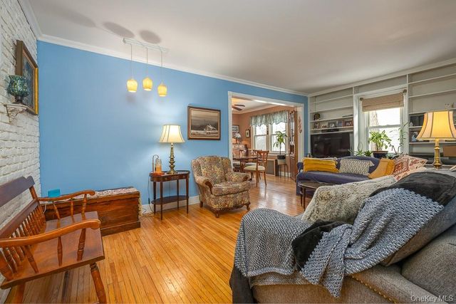 34 Mountainview Avenue, Pearl River, NY 10965