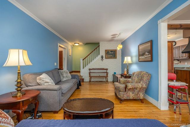 34 Mountainview Avenue, Pearl River, NY 10965