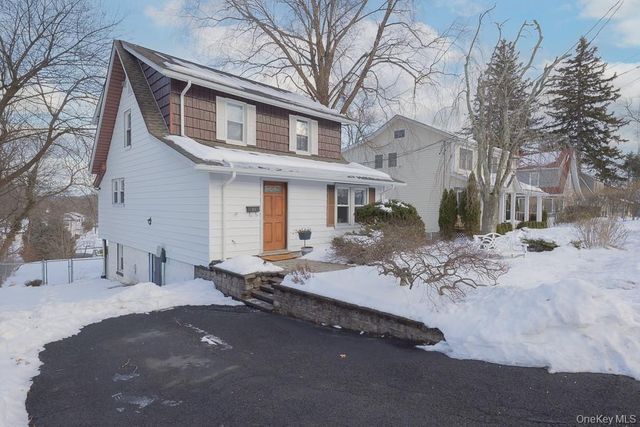 34 Mountainview Avenue, Pearl River, NY 10965