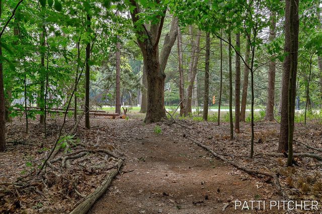 13369 Forest Park Drive, Grand Haven, MI 49417