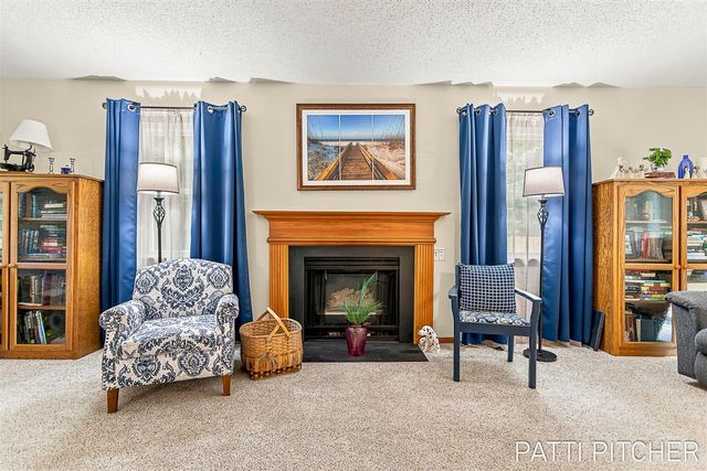 13369 Forest Park Drive, Grand Haven, MI 49417