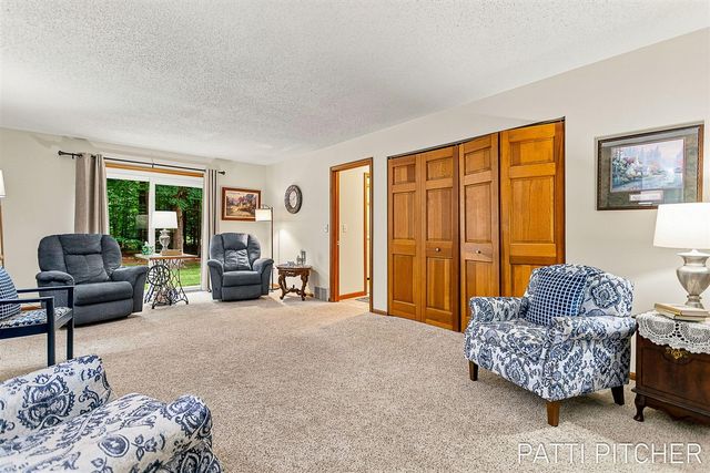 13369 Forest Park Drive, Grand Haven, MI 49417