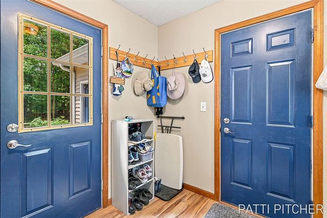 13369 Forest Park Drive, Grand Haven, MI 49417